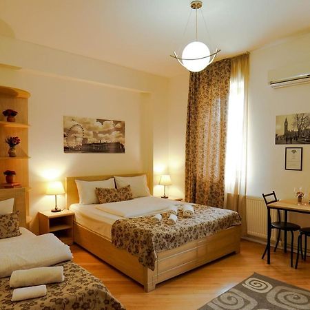Check-In Hotel Tbilisi Exterior photo