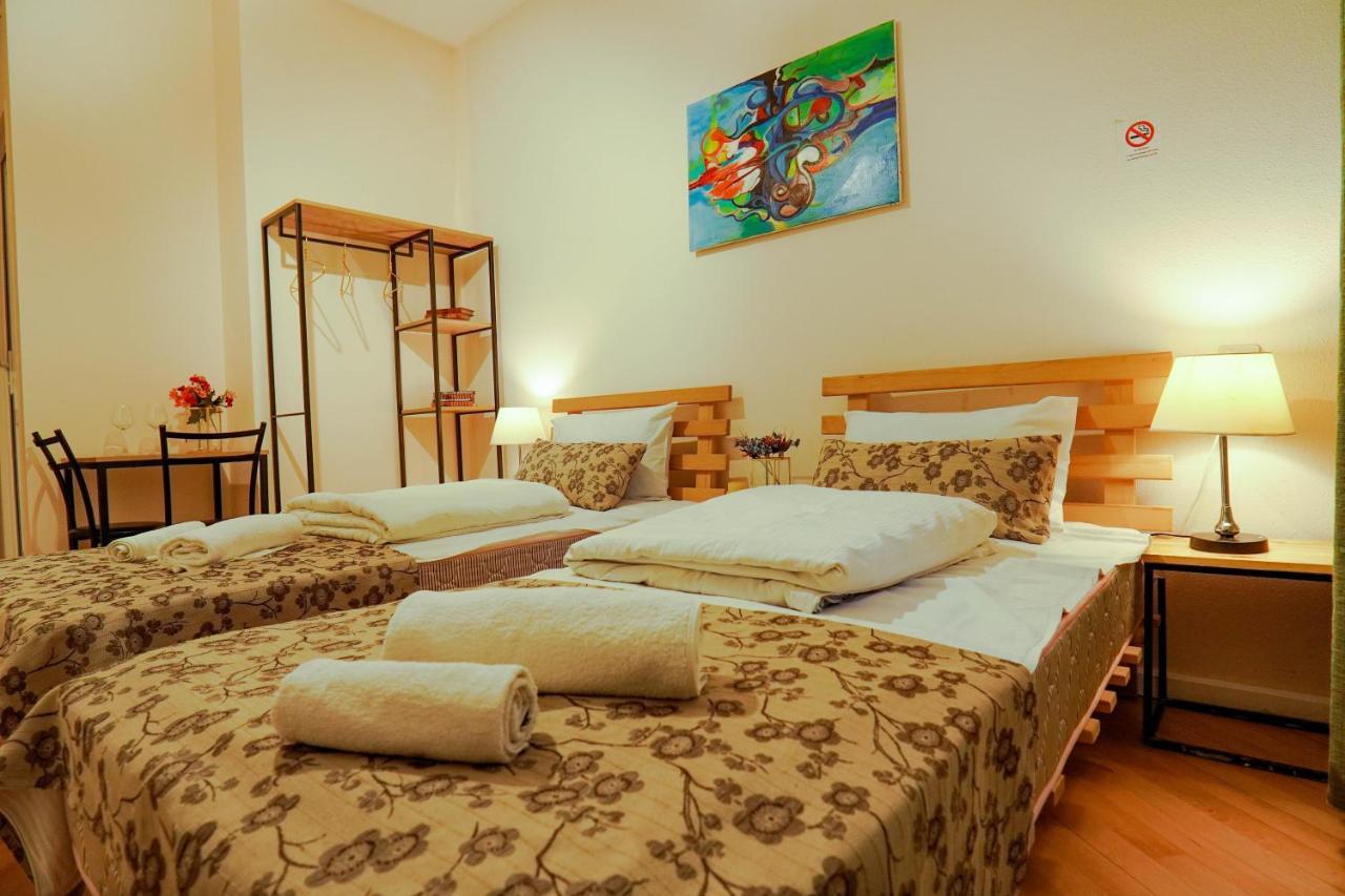 Check-In Hotel Tbilisi Exterior photo